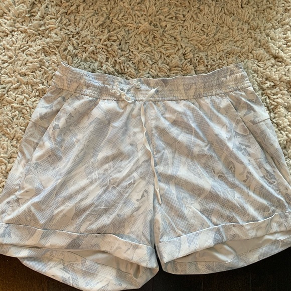 Lululemon shorts, grey and black! - Picture 3 of 4